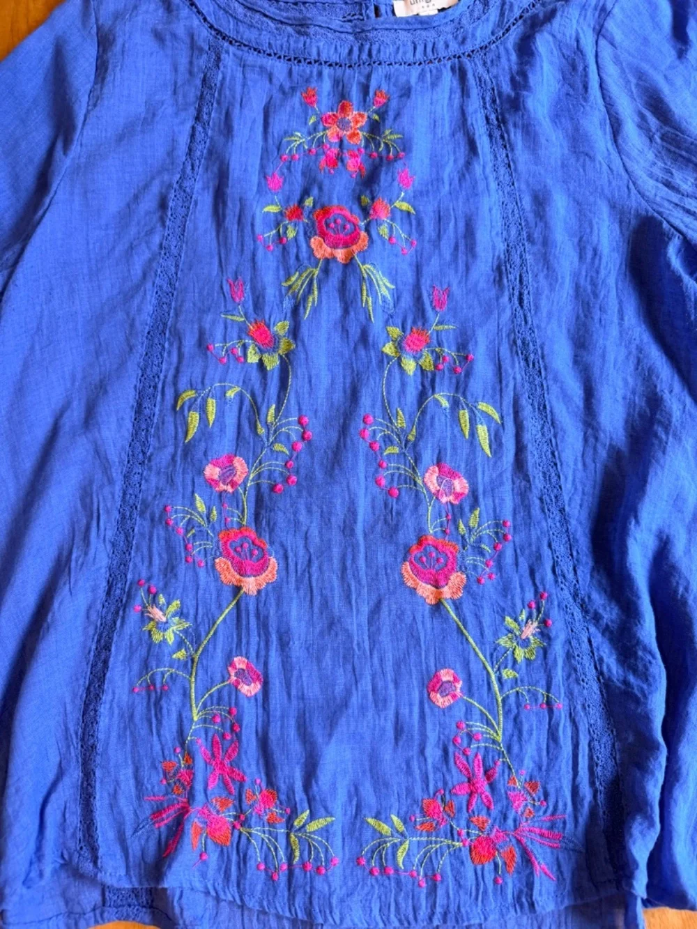 Umgee Blue Floral Embroidered Boho Blouse Lace Trim Short Sleeve Top Large - Picture 2 of 10
